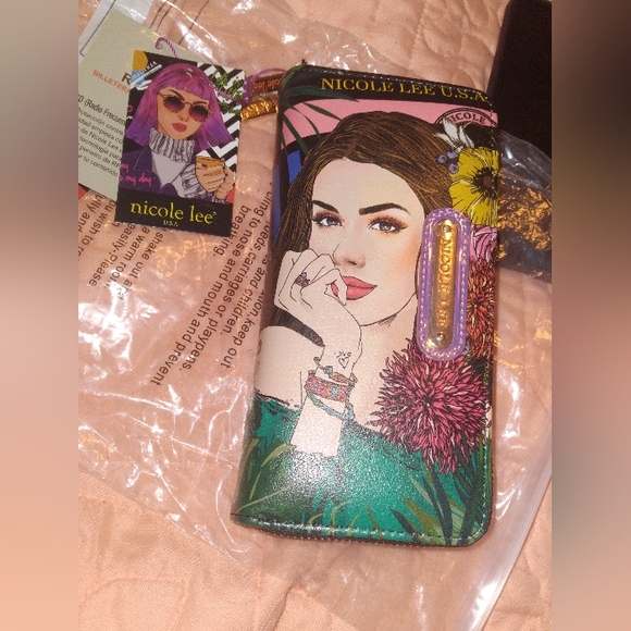 Beautiful NL wallet 😍🎀 - Picture 3 of 9